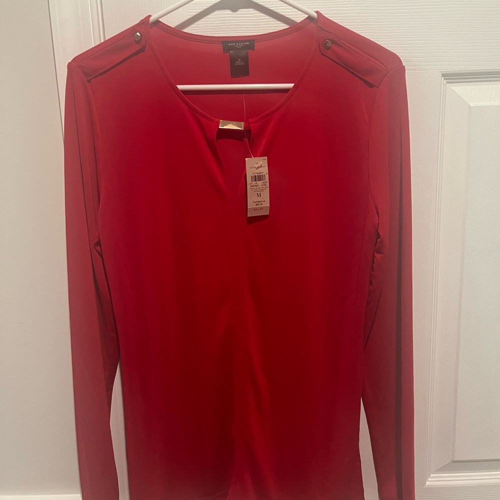 Ann Taylor Red Knit Top- Size:M-NWT